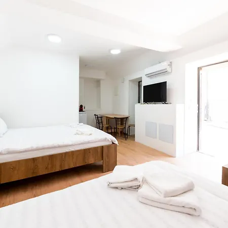 Colours Apartment *